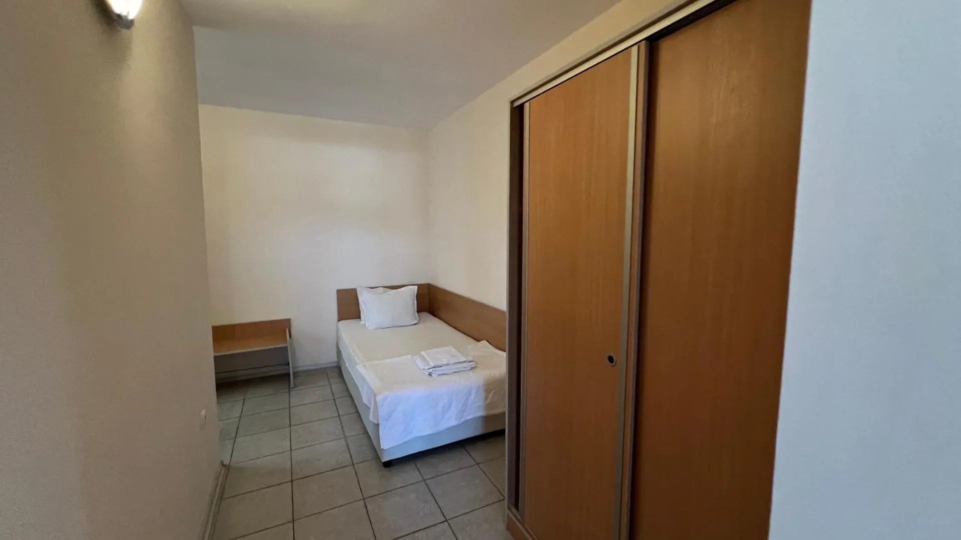 Persani Hotel Sluneční pobřeží