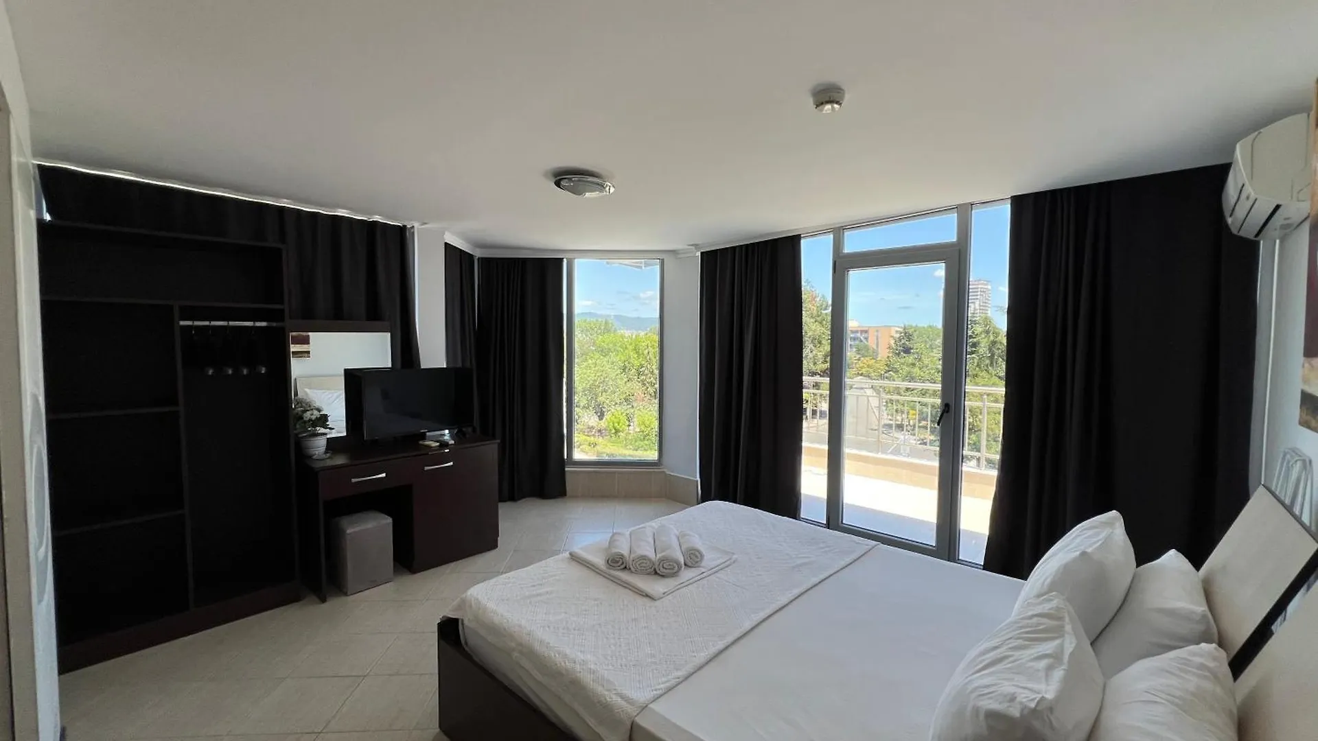 Persani Hotel Sluneční pobřeží 2*,