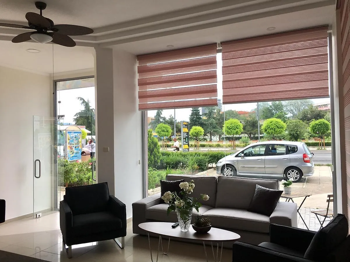 Persani Hotel Sluneční pobřeží
