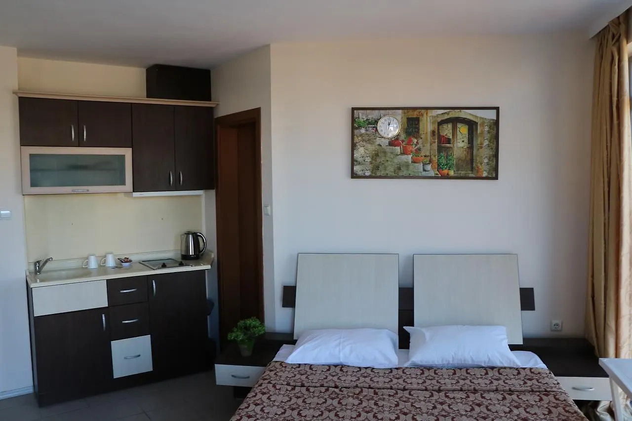 Persani Hotel Sluneční pobřeží