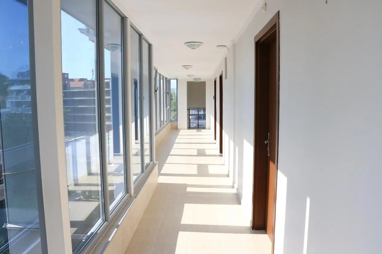 Persani Hotel Sluneční pobřeží